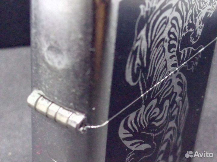 Зажигалка бензиновая zippo 207 Tigre