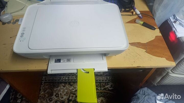 Цветной струйный принтер HP deskjet 2130