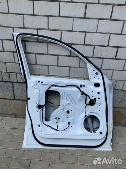 Дверь передняя левая audi Q5 8R не крашенная