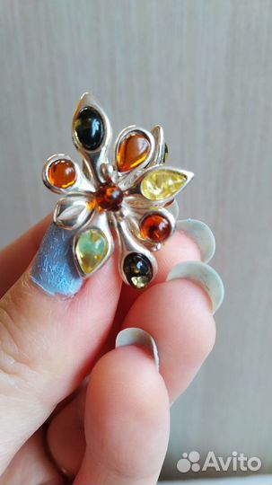 Янтарные украшения