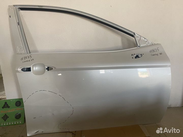 Двери под окрас на toyota camry 70