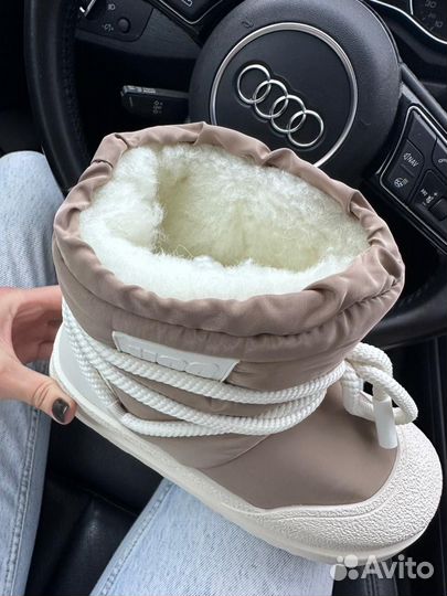 Дутики / угги UGG женские новые