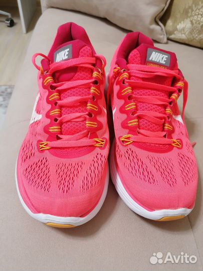 Кроссовки nike женские