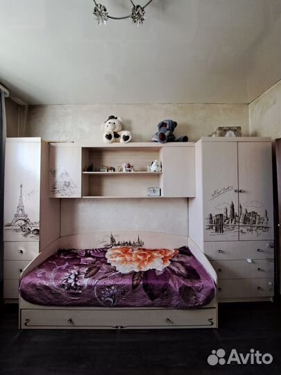 Детская кроватка с матрасом