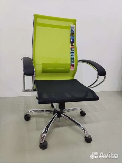 Офисное кресло