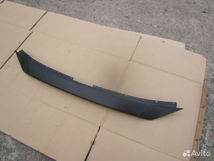 Накладка решётки радиатора верхняя Mazda CX 5 17-2