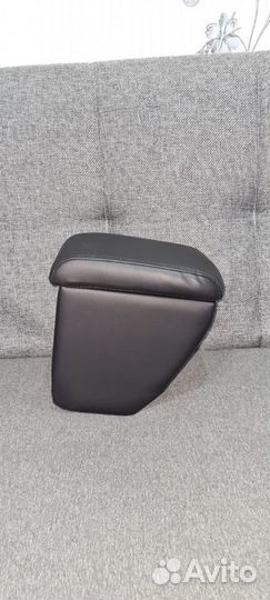 Подлокотник на kia rio 4