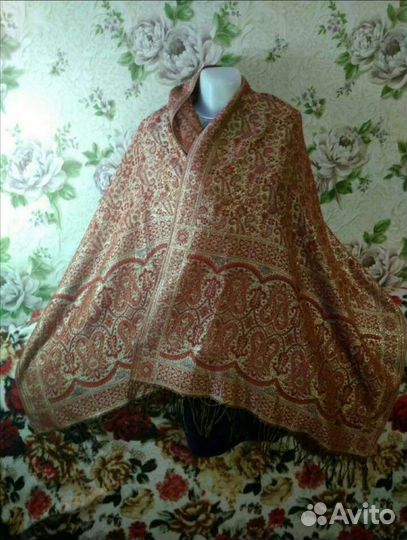 Платок шаль новый