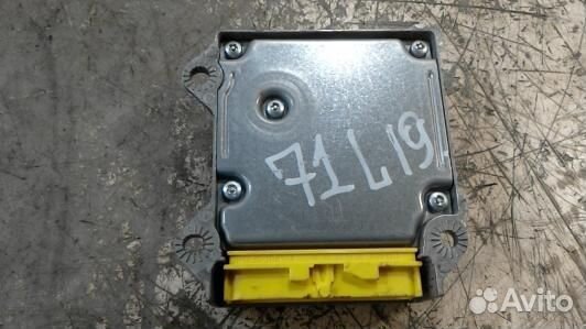 Блок управления airbag skoda octavia A5 (71L19OQ01