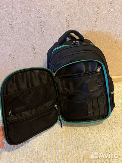 Рюкзак школьный