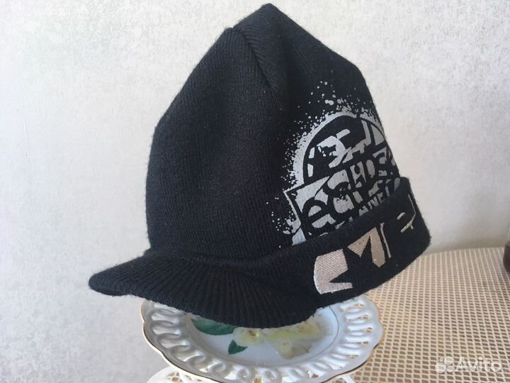 Шапка Dye, Planet eclipse