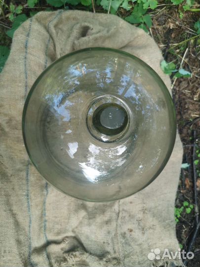 Бутыль стеклянная в оплетке для вина СССР