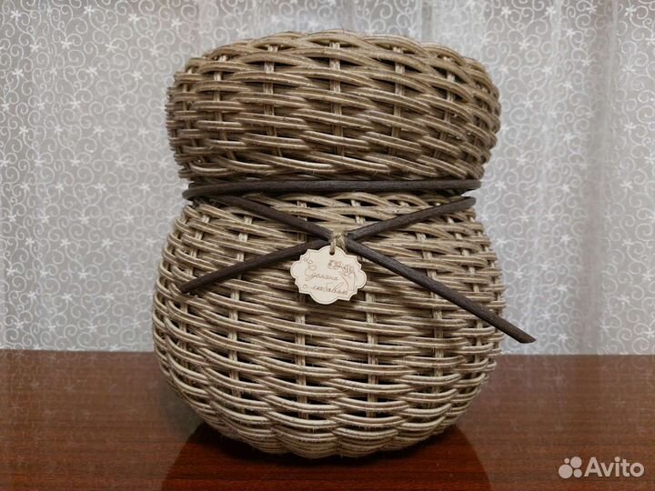 Кашпо и корзинки из ротанга