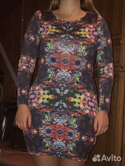 Платье новое яркое трикотажное