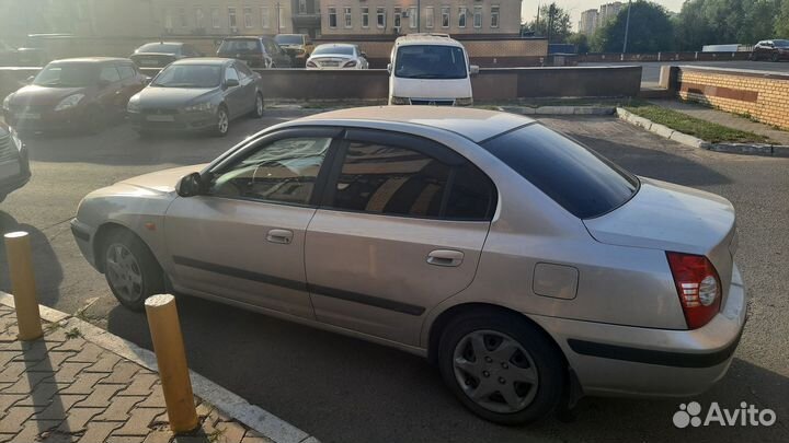 Hyundai Elantra, 2005