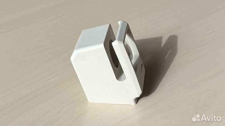 Силиконовая подставка под зарядку Apple Watch