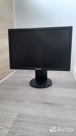 Монитор LG и Samsung