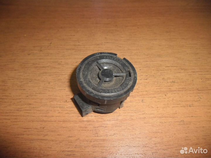 Динамик двери 55701249 Opel Corsa D (S07)