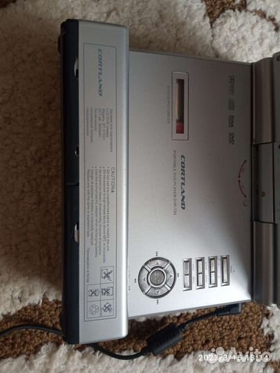 Портативный dvd плеер