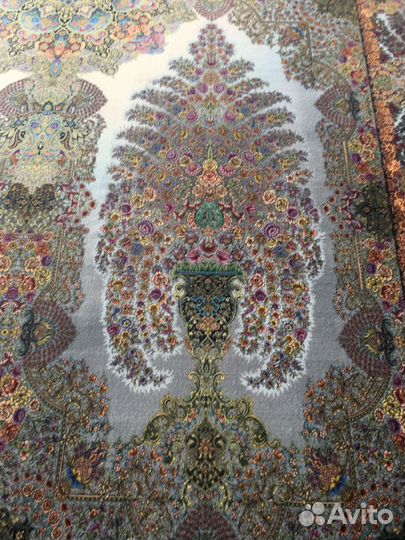 Роскошный элитный ковер