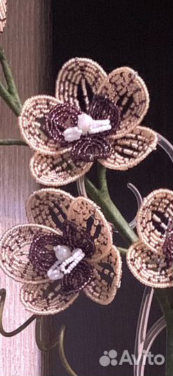 Орхидея из бисера