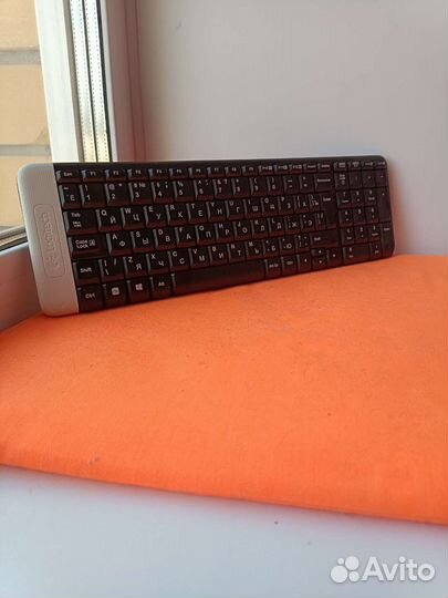 Беспроводная клавиатура logitech