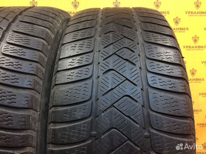 Pirelli Winter Sottozero 3 245/40 R19 98V