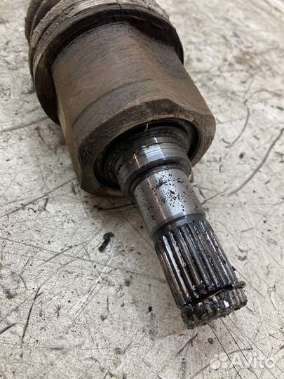 Привод передний правый Hyundai Accent