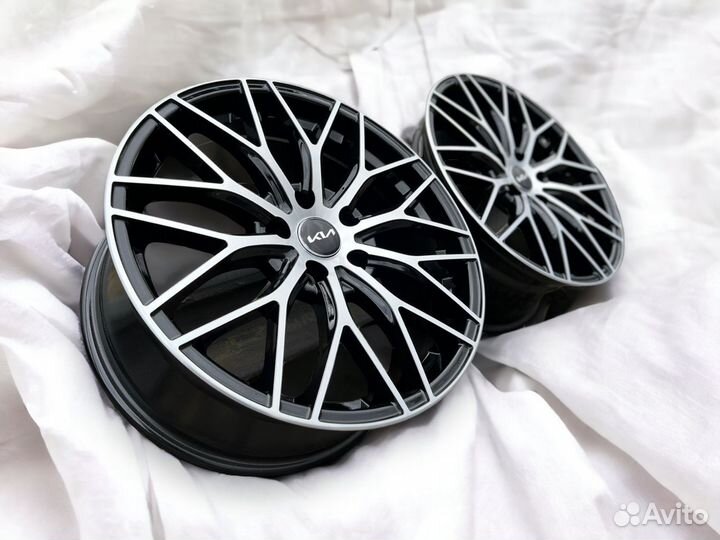 Диски WM BMF092 R17 5*114.3 на Kia Ceed