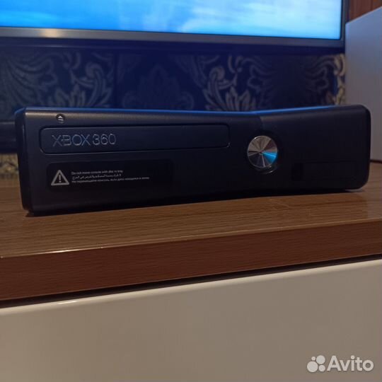Xbox 360 slim freeboot прошитый