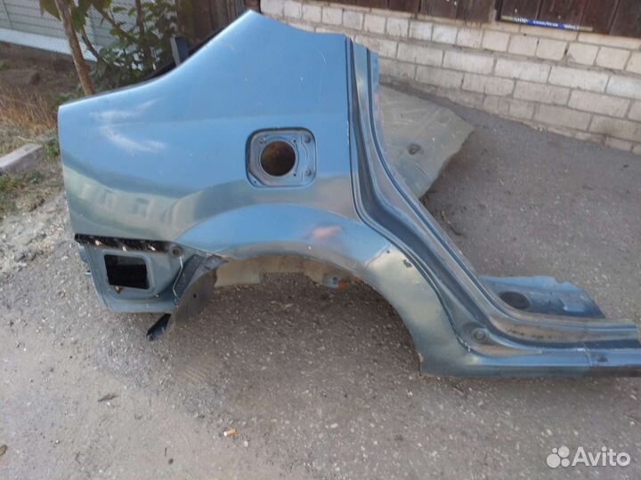 Заднее крыло на renault logan 1