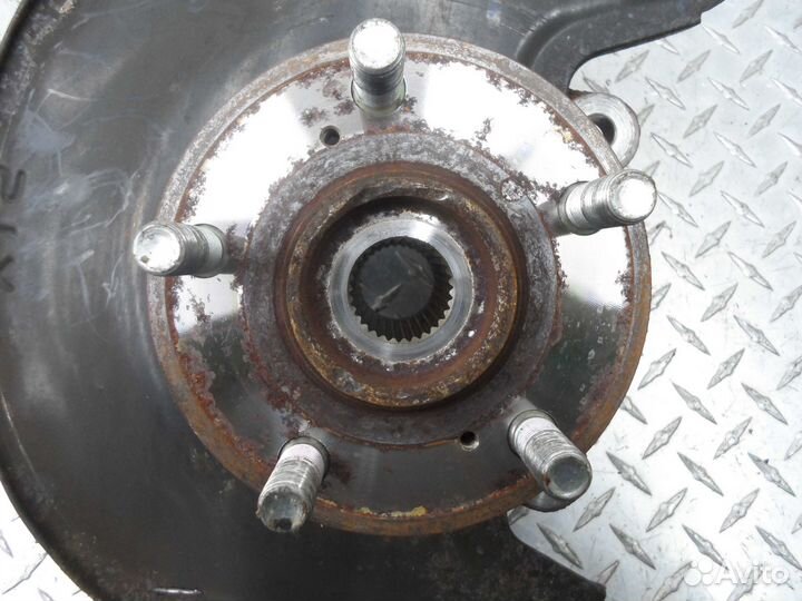 Кулак поворотный левый Honda Pilot 2