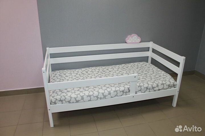 Детская кровать 180*90 с ящиками и матрасом