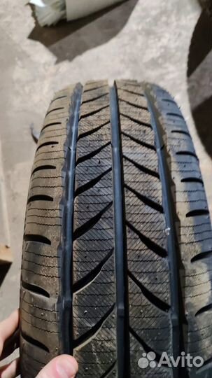 Yokohama W.Drive WY01 225/75 R16C 121R