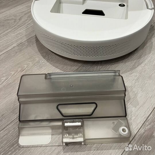 Робот пылесос MI robot vacuum-Mop Essential