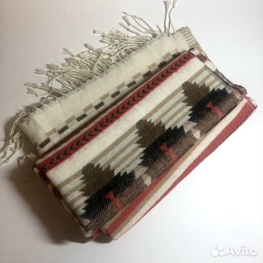 Шарфы палантины Massimo Dutti, Monsoon, H&M