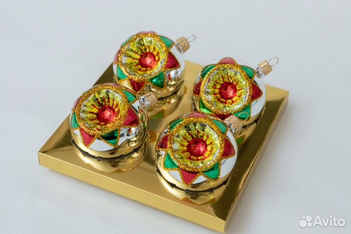 Подарочный набор 4 елочных шара стекло