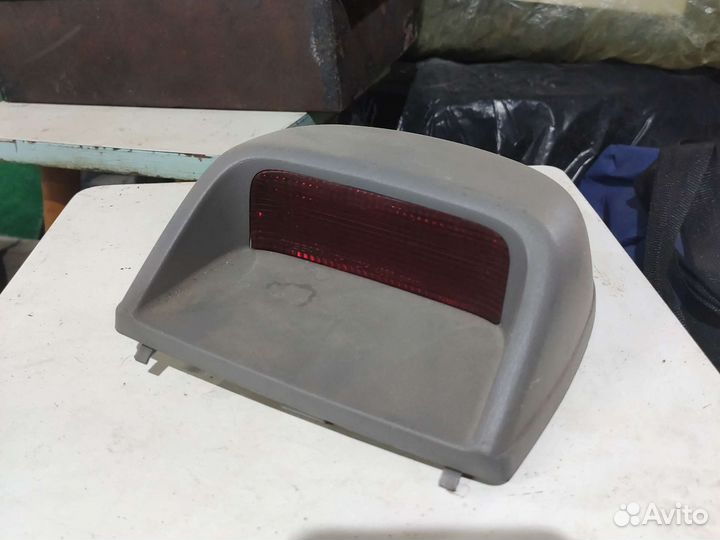 Фонарь стоп-сигнала nissan sunny 2001 гв