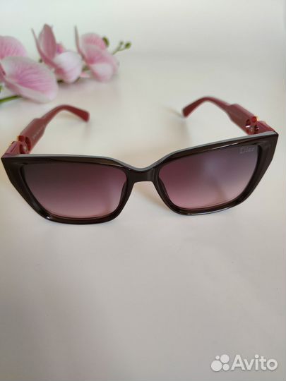 Солнцезащитные очки женские Dior