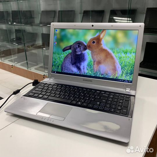 Ноутбук Samsung (2 ядра/ 7400M/ SSD 120gb)