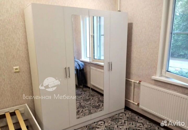 Шкаф