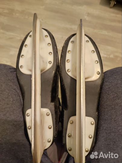 Хоккейные коньки Динамо