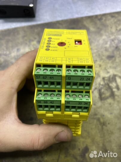 Реле безопасности PSR-SCP-24DC/ESD/5X1/1X2/300