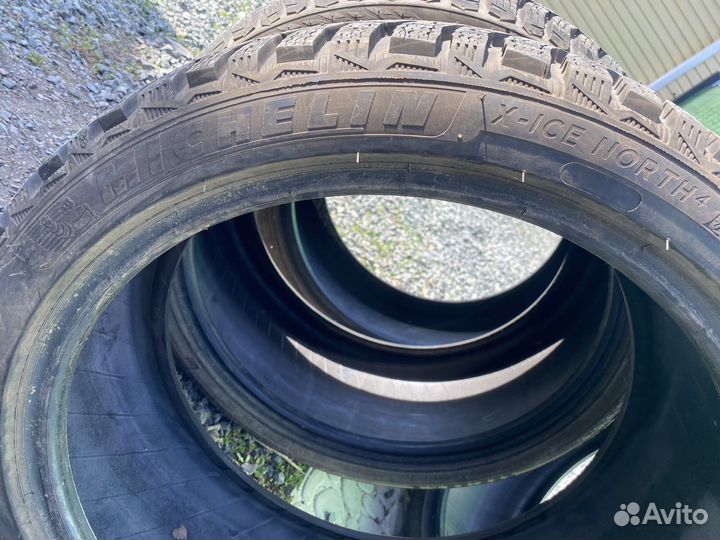 Michelin X-Ice North 4 225/40 R19