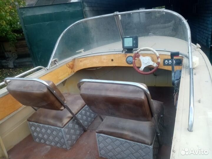 Моторная лодка Прогресс 4 с мотором