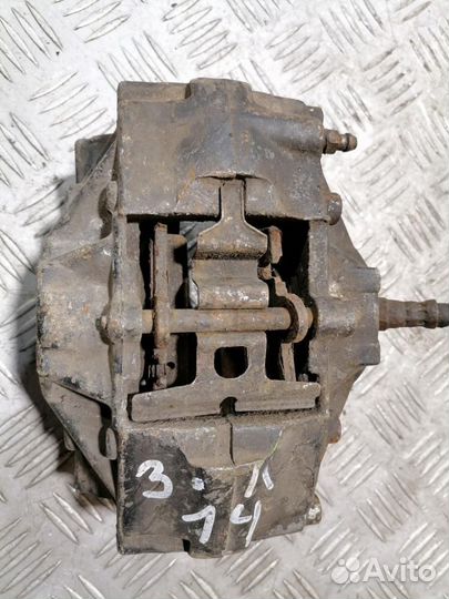 Суппорт задний левый S500 220