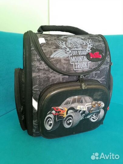 Школьный рюкзак