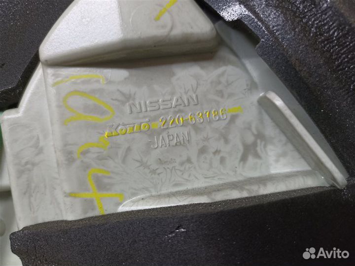 Стоп-сигнал правый Nissan Fuga GY50