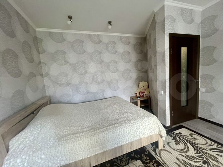 2-к. квартира, 66 м², 1/5 эт.