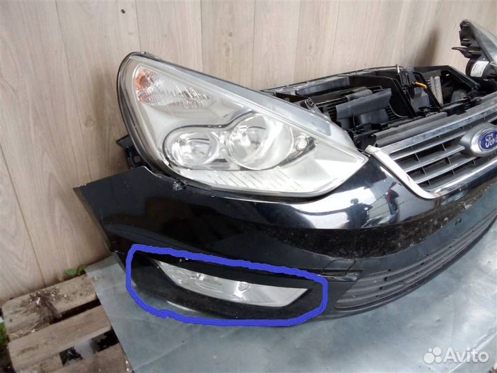 Фара противотуманная правая от Ford Galaxy 2006-2